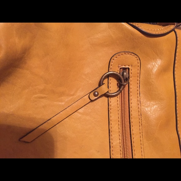 Liz & Co. Leather Cross body purse - Picture 4 of 8